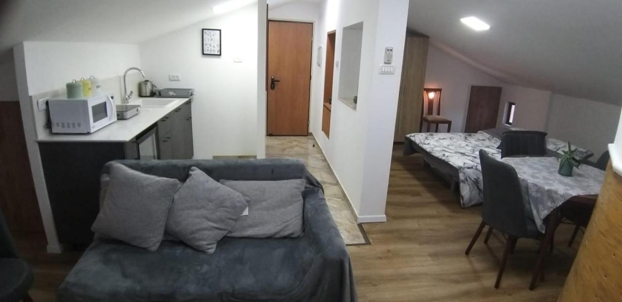 Attic Ben Gurion 42 Apartment ไฮฟา ภายนอก รูปภาพ