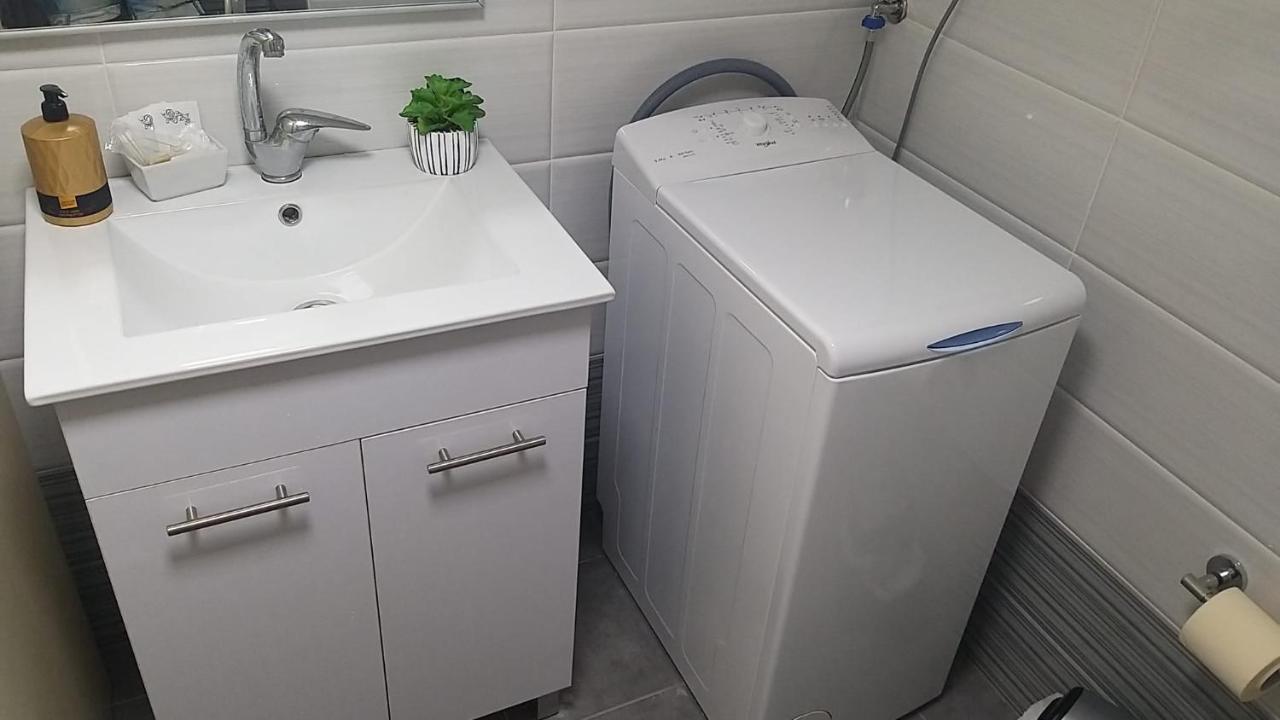 Attic Ben Gurion 42 Apartment ไฮฟา ภายนอก รูปภาพ